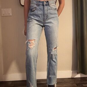 BDG Light Blue Ripped Straight Leg cowboy Jeans urban outfitters